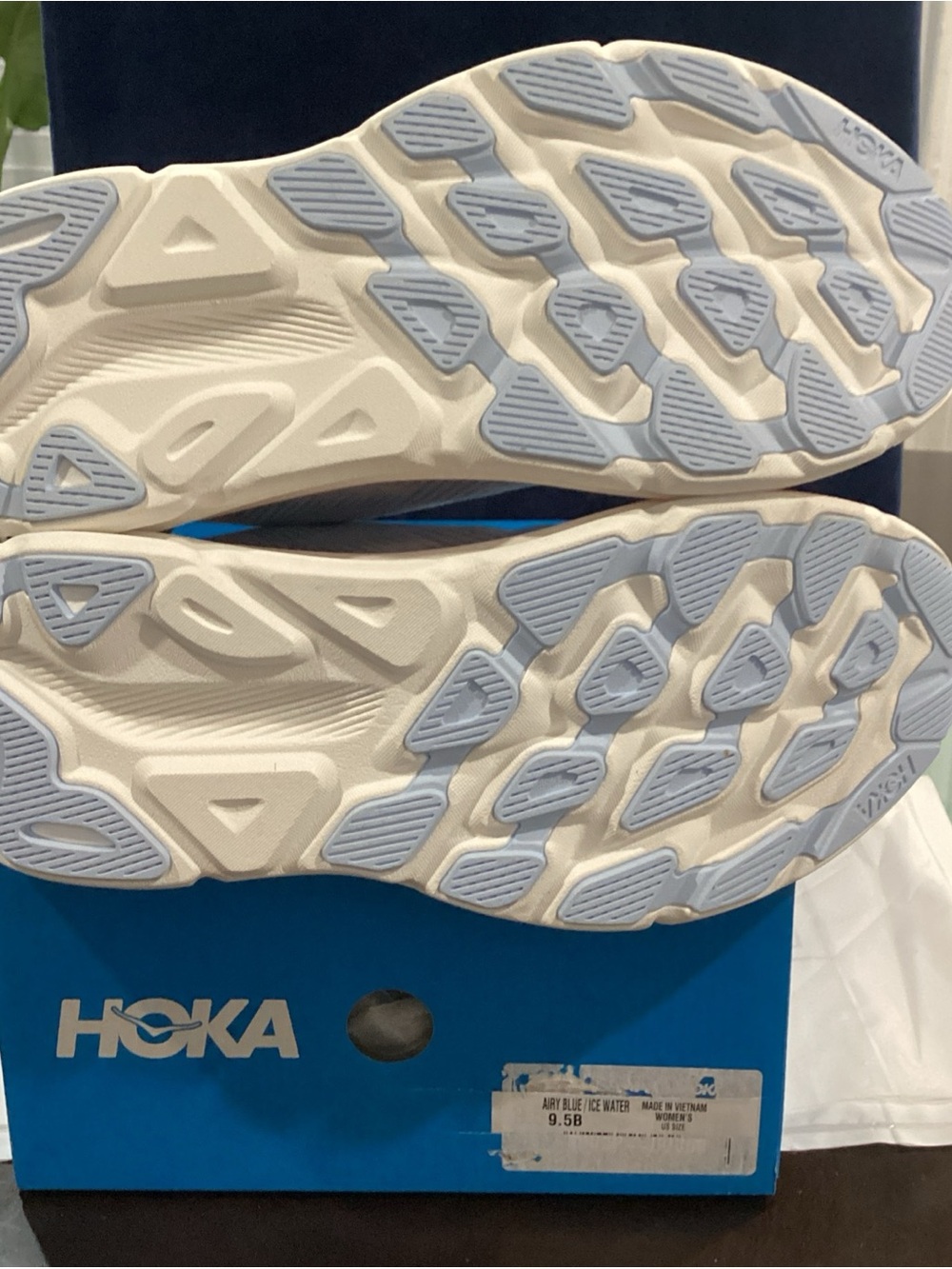 HOKA Clifton 9 Airy Blue Ice Water Women’s Running Shoes NWB Sizes 8.5B & 9.5B - Picture 7 of 8